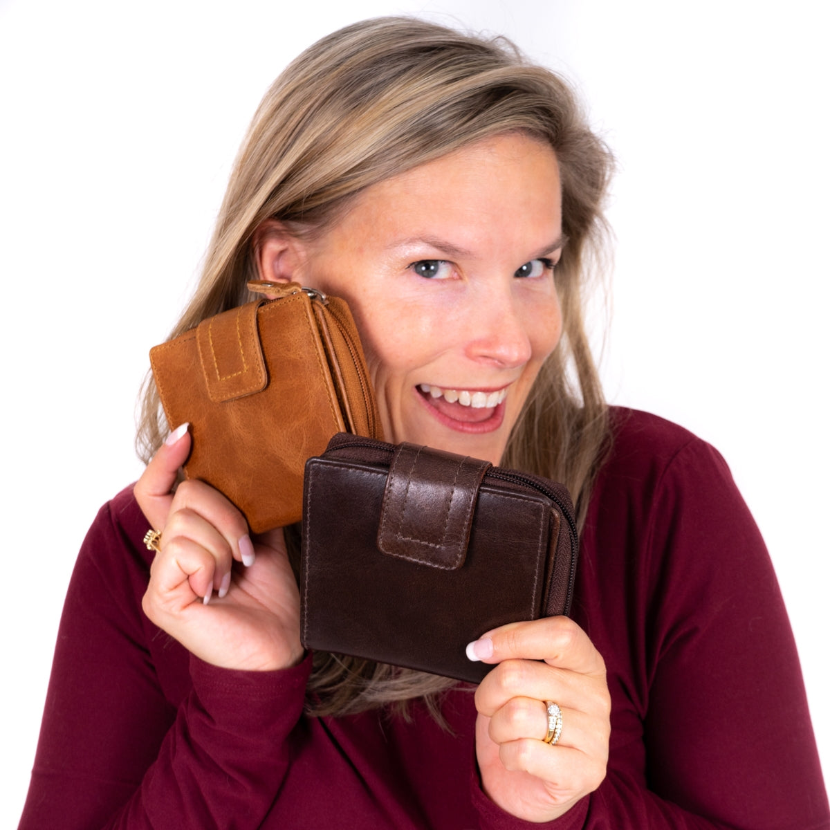 Iris Tyler Genuine Leather, Zippered Wallet, Brown