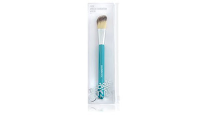 Models Own Face Angled Foundation Brush FA