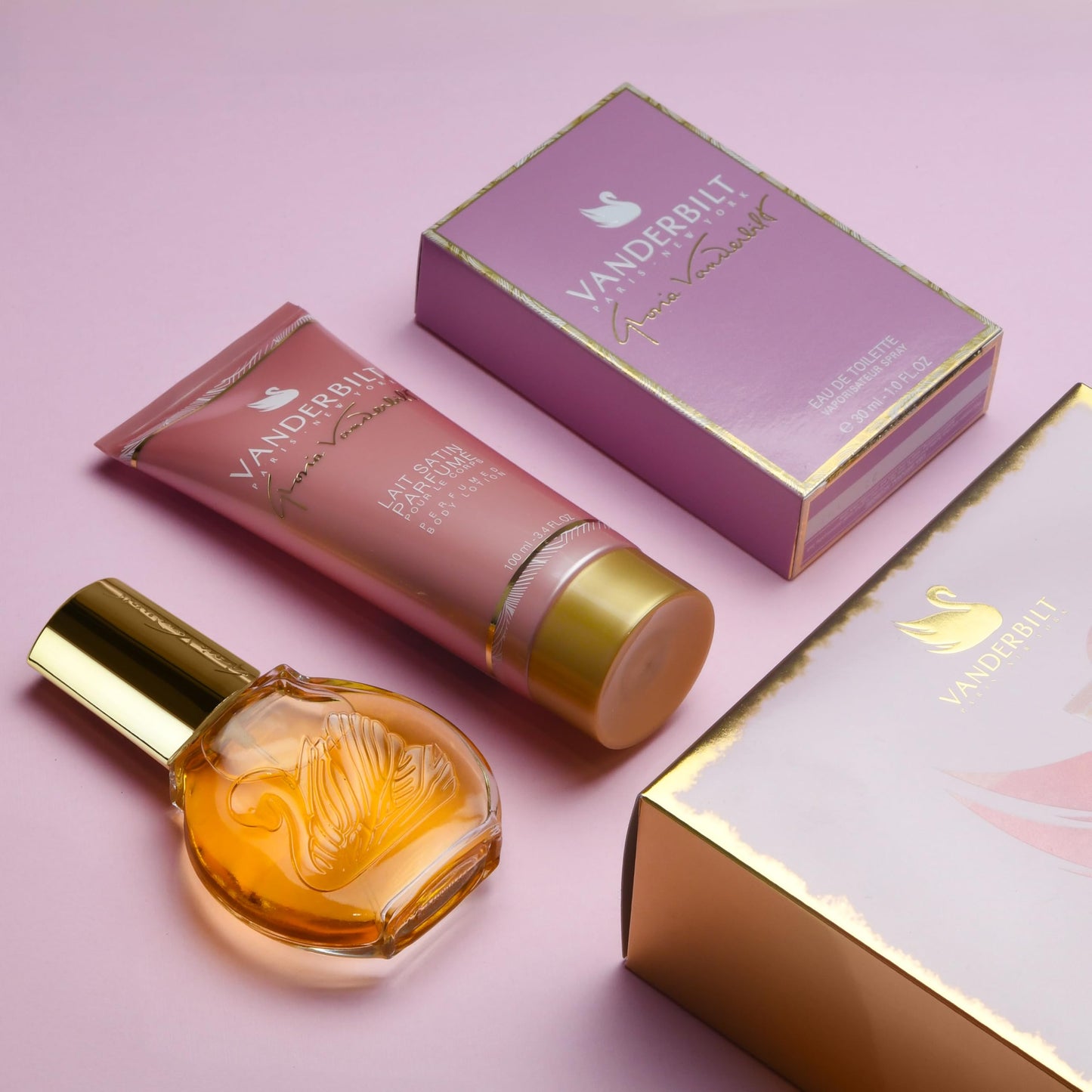 Gloria Vanderbilt No.1 Gift Set Perfume 1 oz Eau de Toilette for Women with 3.4 oz Perfume Lotion for Women, Elegant Fragrance Giftset