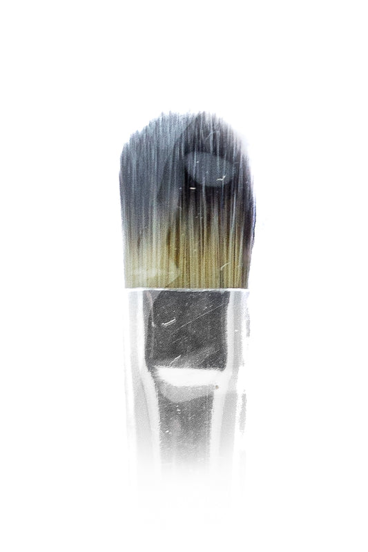 Modelâ€™s Own Face Small Concealer Brush C1