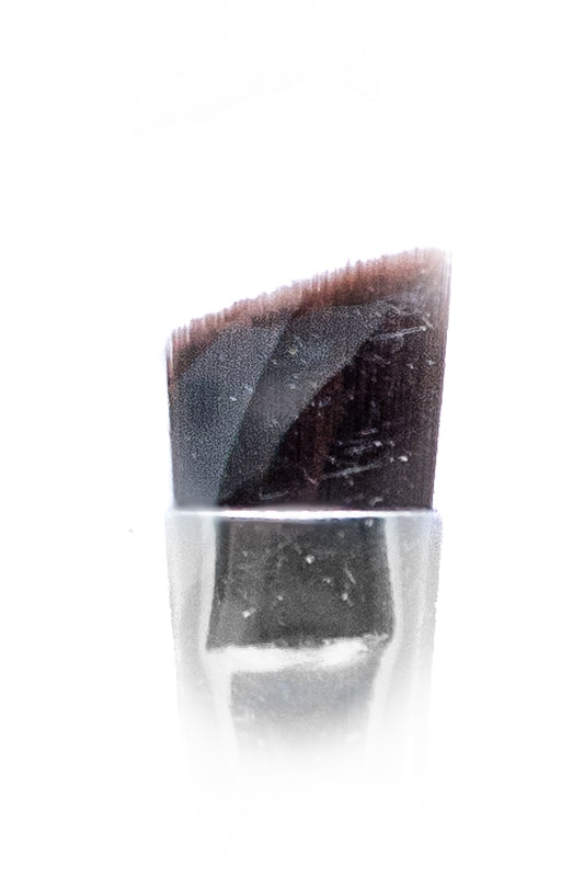 Modelâ€™s Own Face Angled Brush E1